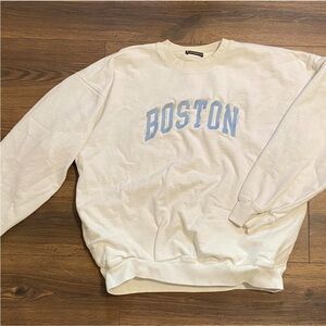 Brandy Melville Boston Graphic Crewneck Sweatshirt - White/Light Blue